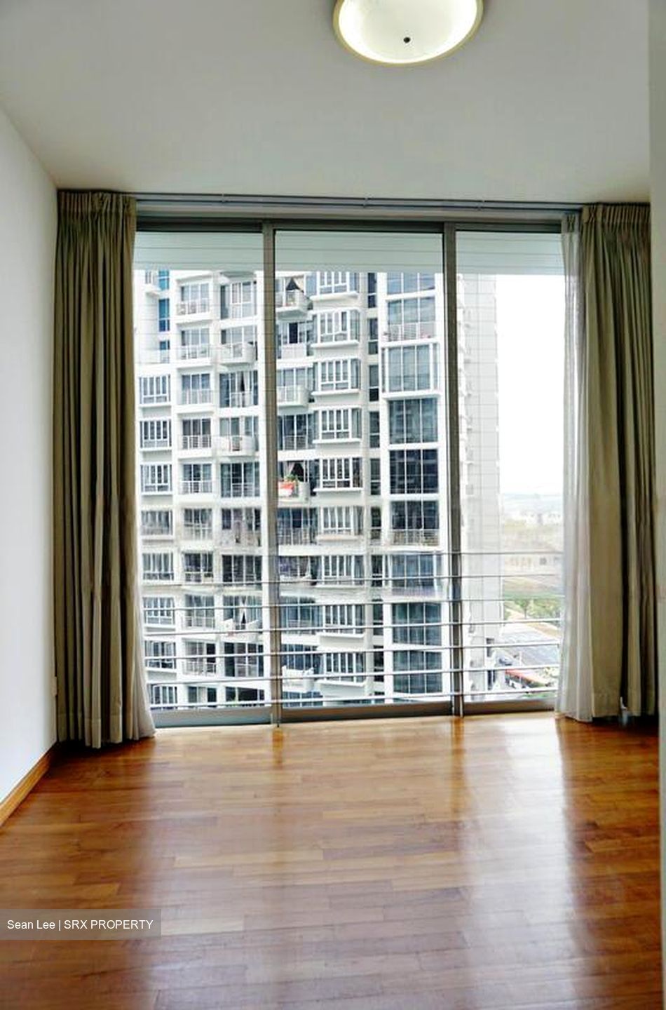 Grandeur 8 (D20), Condominium #556010851